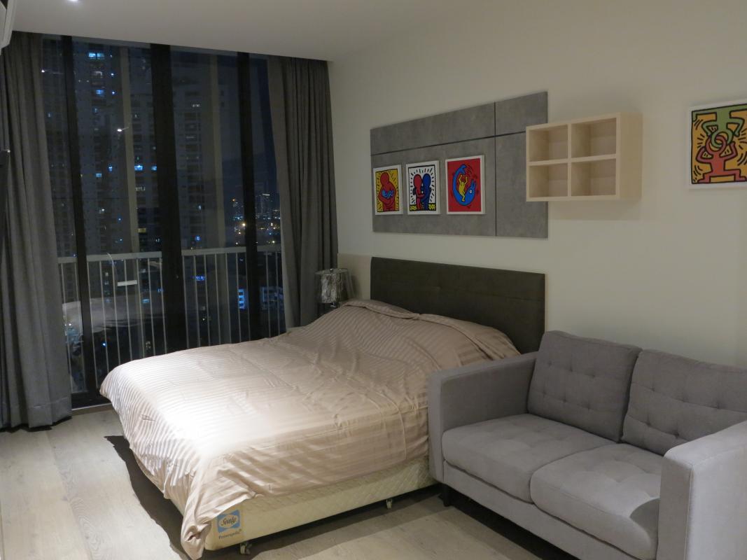 Condo Studio near BTS/MRT at Park Origin Phromphong 8
