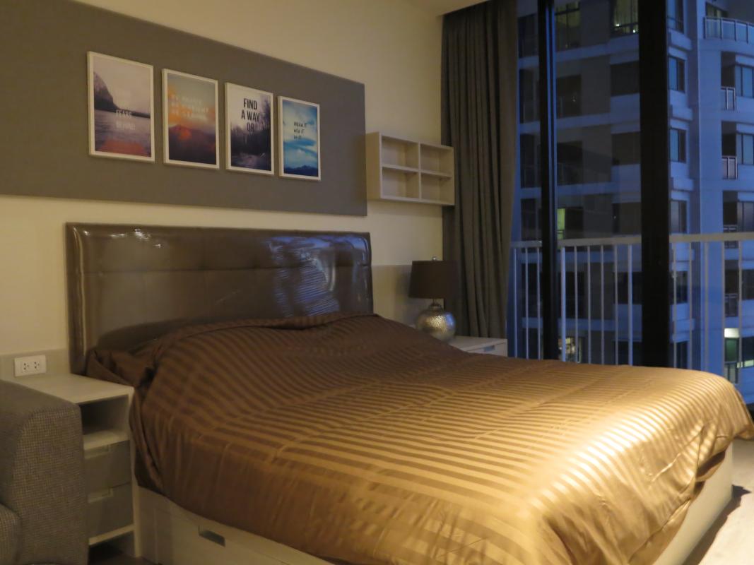 1-Bed Condo near BTS/MRT at Park Origin Phromphong 12