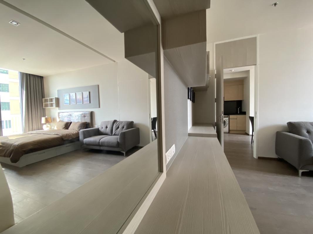 1-Bed Condo near BTS/MRT at Park Origin Phromphong 14