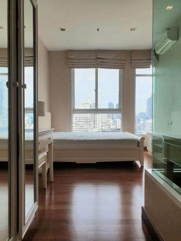 1-Bed Condo on High Floor at Ivy Sathorn 10 7