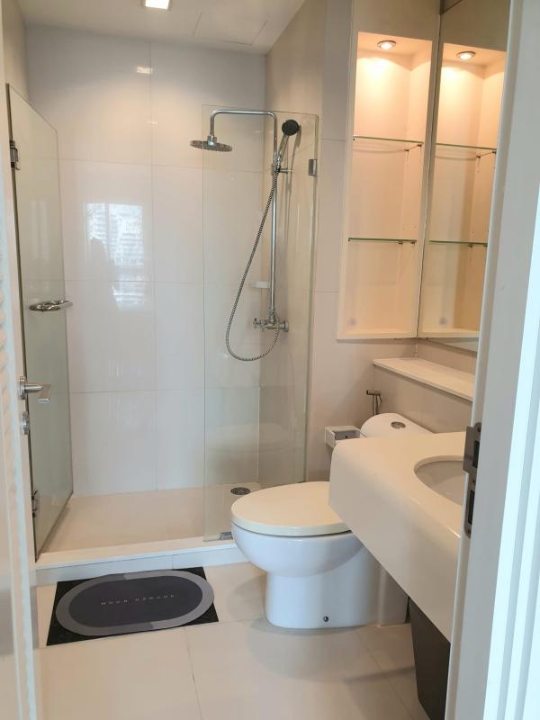 1-Bed Condo on High Floor at Ivy Sathorn 10 9