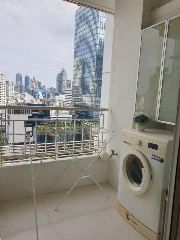 1-Bed Condo on High Floor at Ivy Sathorn 10 10