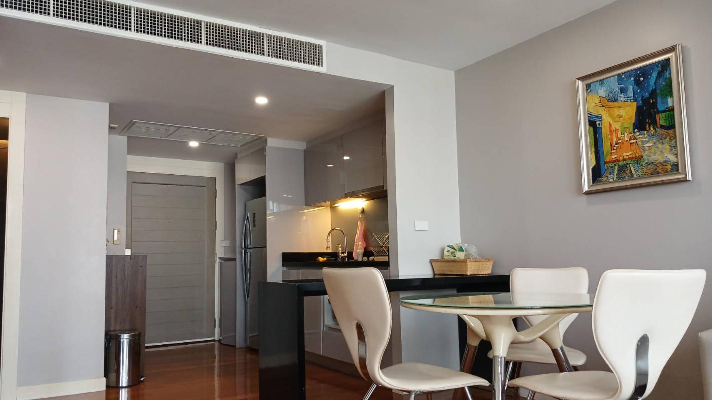 1-Bed Condo with Rooftop Pool at La Citta Penthouse 4