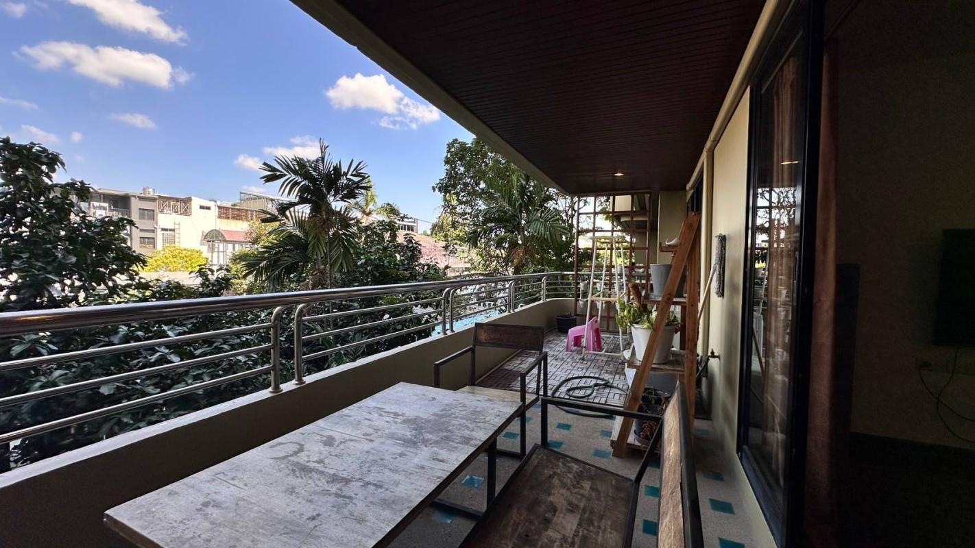 1-Bed Condo near the Park at Supreme Ville 14