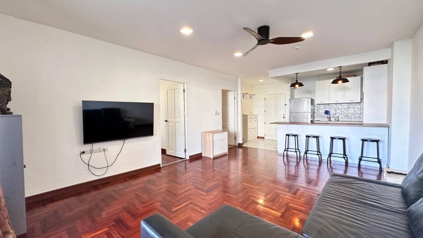 1-Bed Condo near the Park at Supreme Ville 3