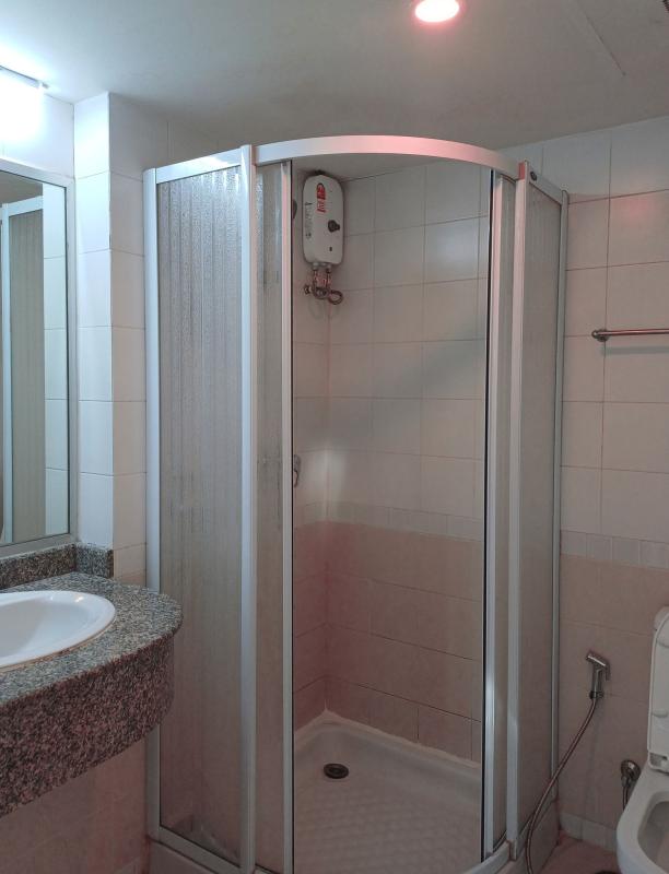 3-Bed Condo near BTS/MRT at Navin Court 11