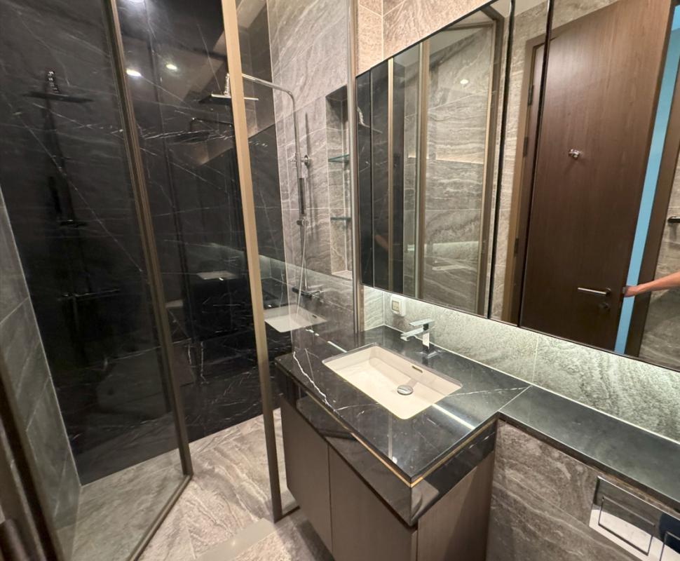 2-Bed Condo near BTS/MRT at the Esse Sukhumvit 36 14