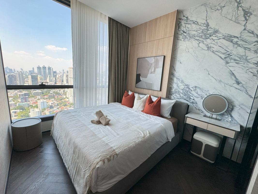 2-Bed Condo near BTS/MRT at the Esse Sukhumvit 36 10