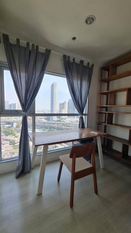 2-Bed Condo on High Floor at Aspire Sukhumvit 48 11