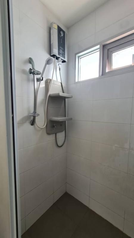 2-Bed Condo on High Floor at Aspire Sukhumvit 48 15