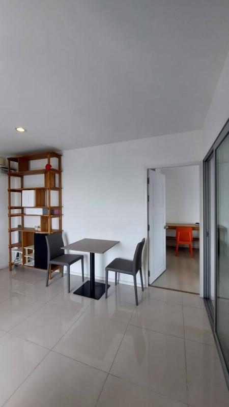 2-Bed Condo on High Floor at Aspire Sukhumvit 48 5