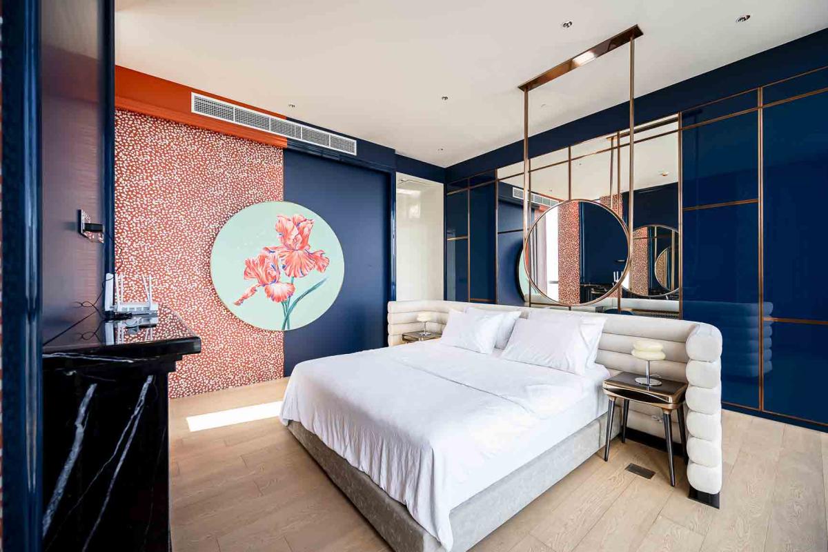 3-Bed Condo with Rooftop Pool at the Monument Thong Lo 11