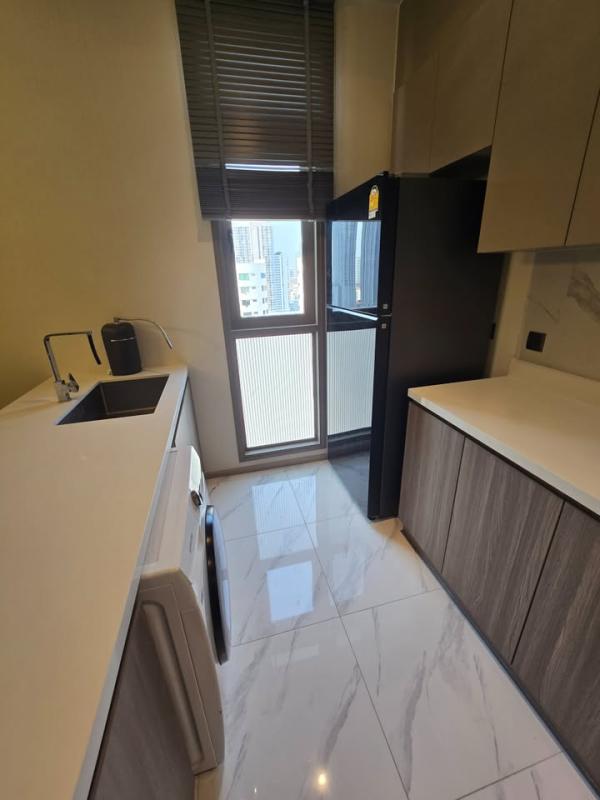 2-Bed Condo near BTS/MRT at Rhythm Ekkamai Estate 7