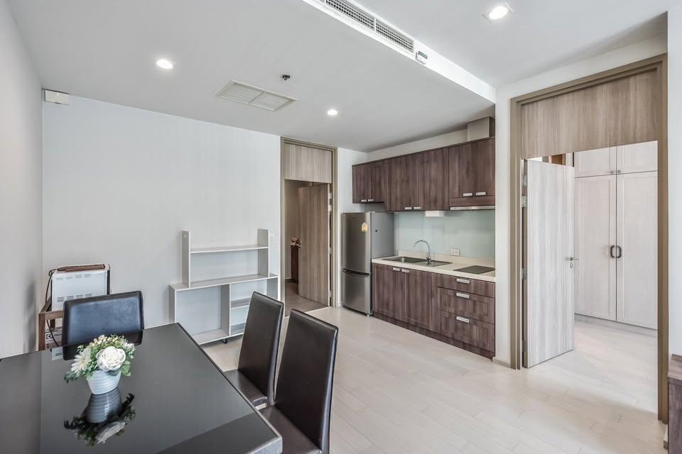 1-Bed Condo near BTS/MRT at Noble Ploenchit 4