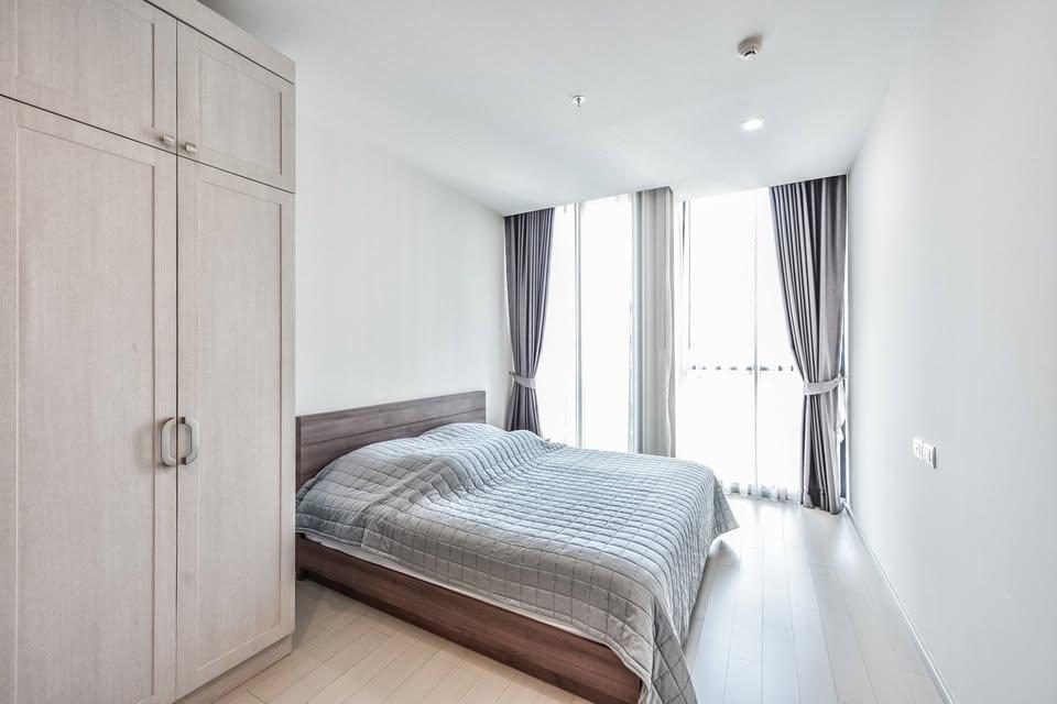 1-Bed Condo near BTS/MRT at Noble Ploenchit 5