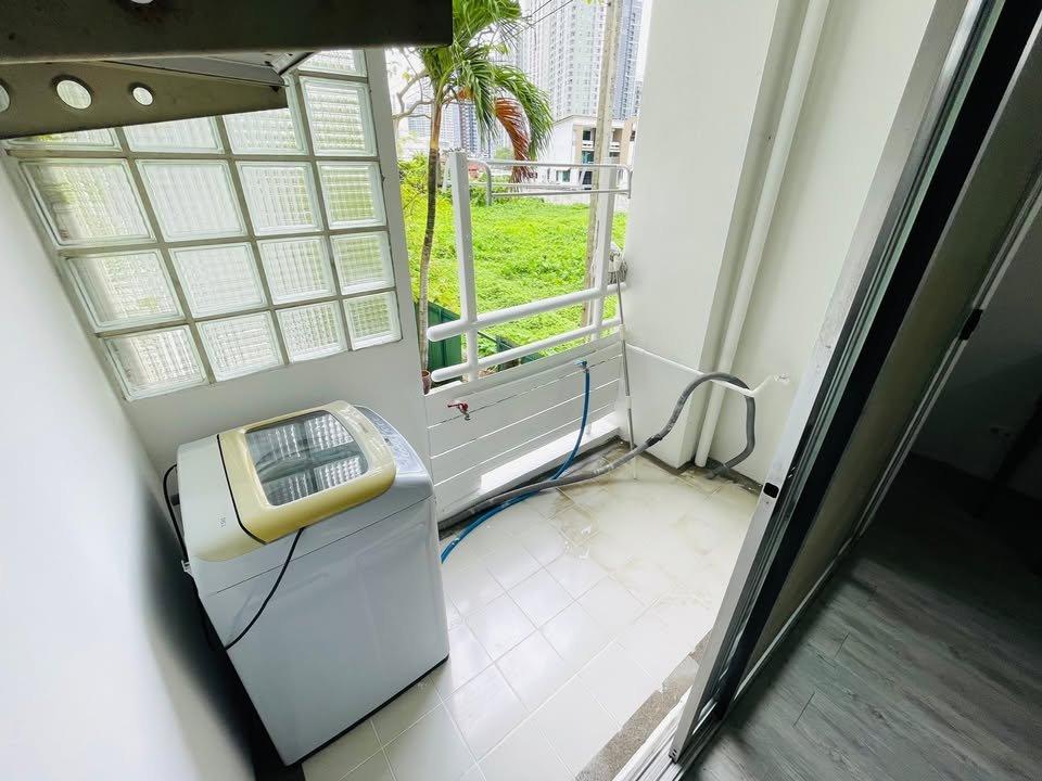 2-Bed Condo near the Park at the Waterford Rama 4 12