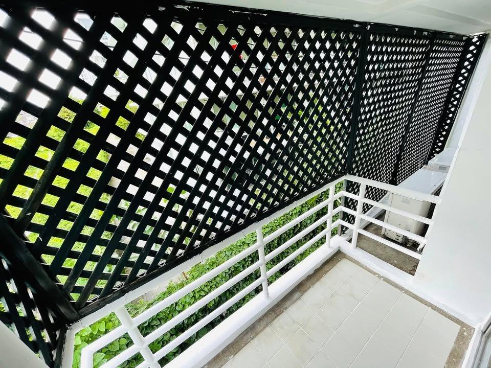 2-Bed Condo near the Park at the Waterford Rama 4 13