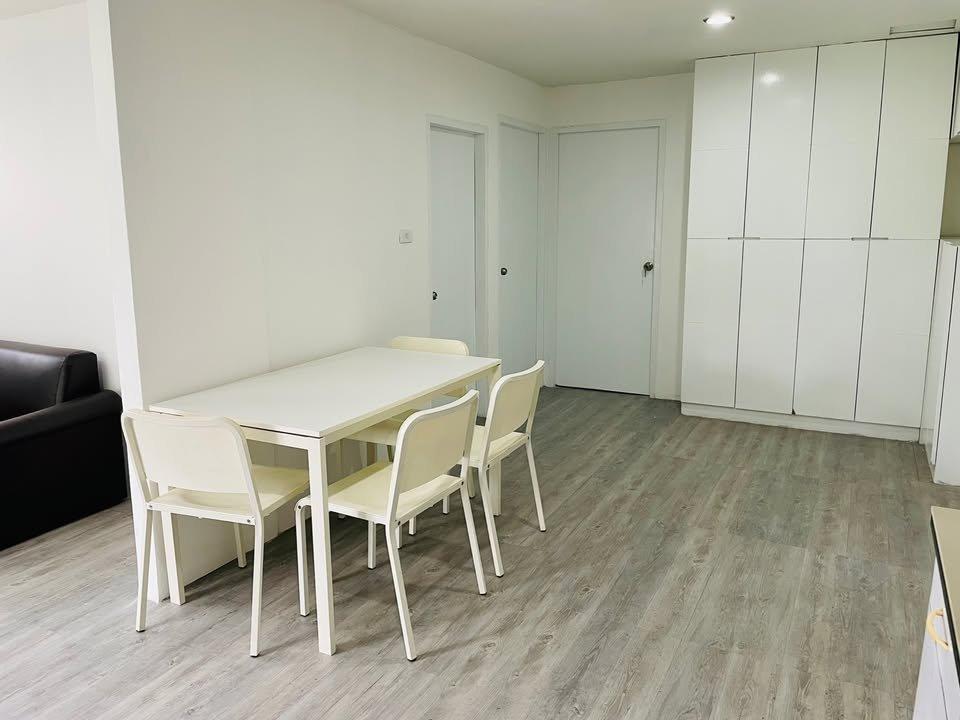 2-Bed Condo near the Park at the Waterford Rama 4 4