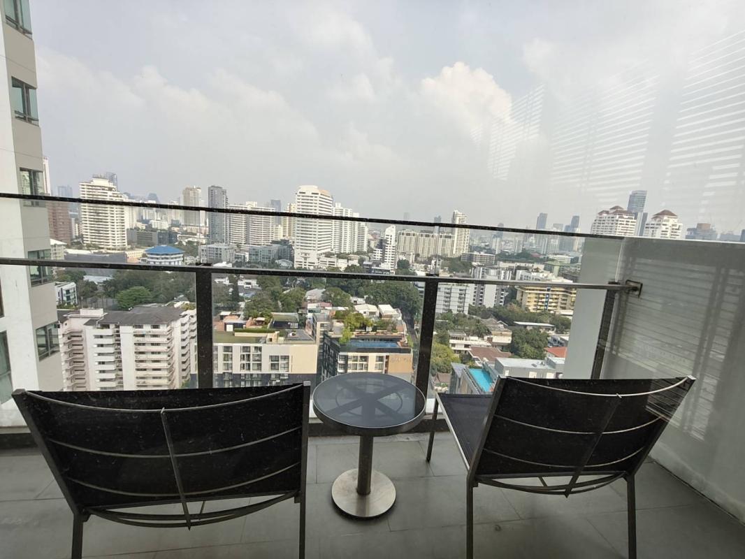 2-Bed Condo near the Park at Aequa Sukhumvit 49 19