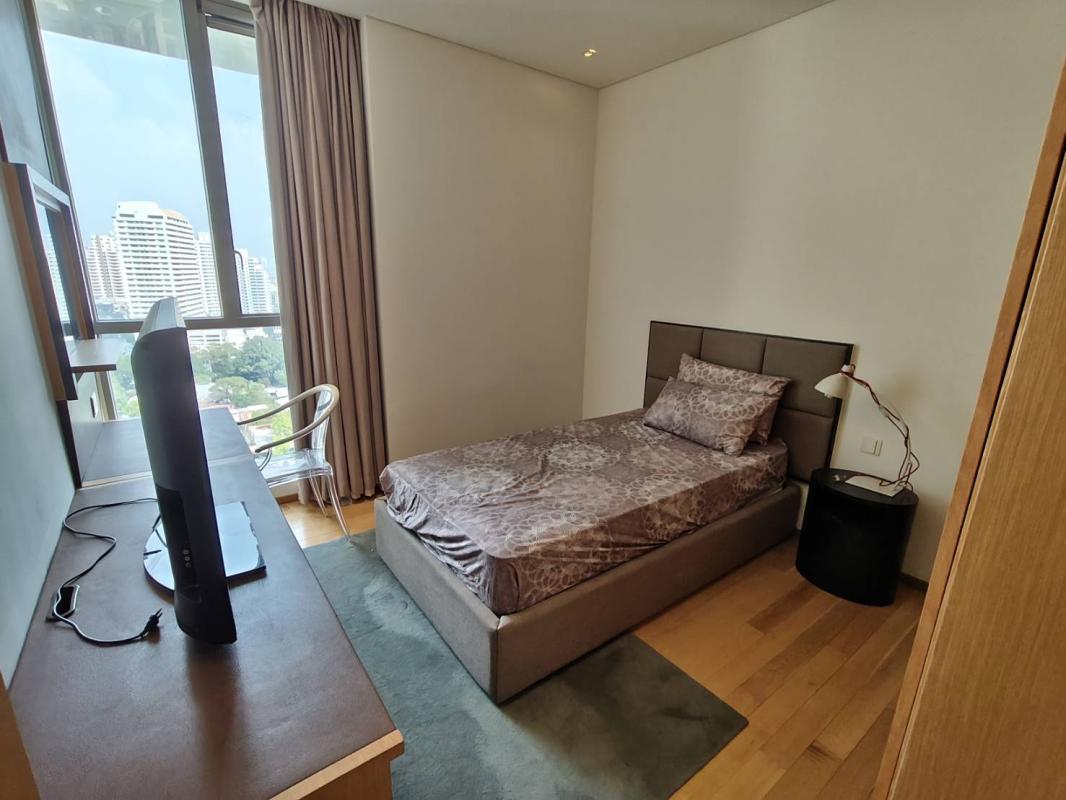 2-Bed Condo near the Park at Aequa Sukhumvit 49 9