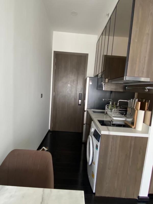2-Bed Condo with Rooftop Pool at Park Origin Thonglor 3