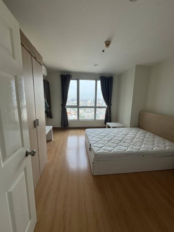 1-Bed Condo near BTS/MRT at Life @ Ratchada - Suthisan 4