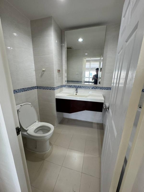 1-Bed Condo near BTS/MRT at Life @ Ratchada - Suthisan 6