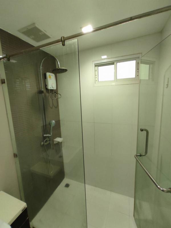2-Bed Condo near BTS/MRT at the Bloom Sukhumvit 71 10