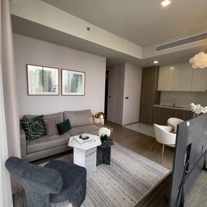 2-Bed Condo near the Park at Celes Asoke 2