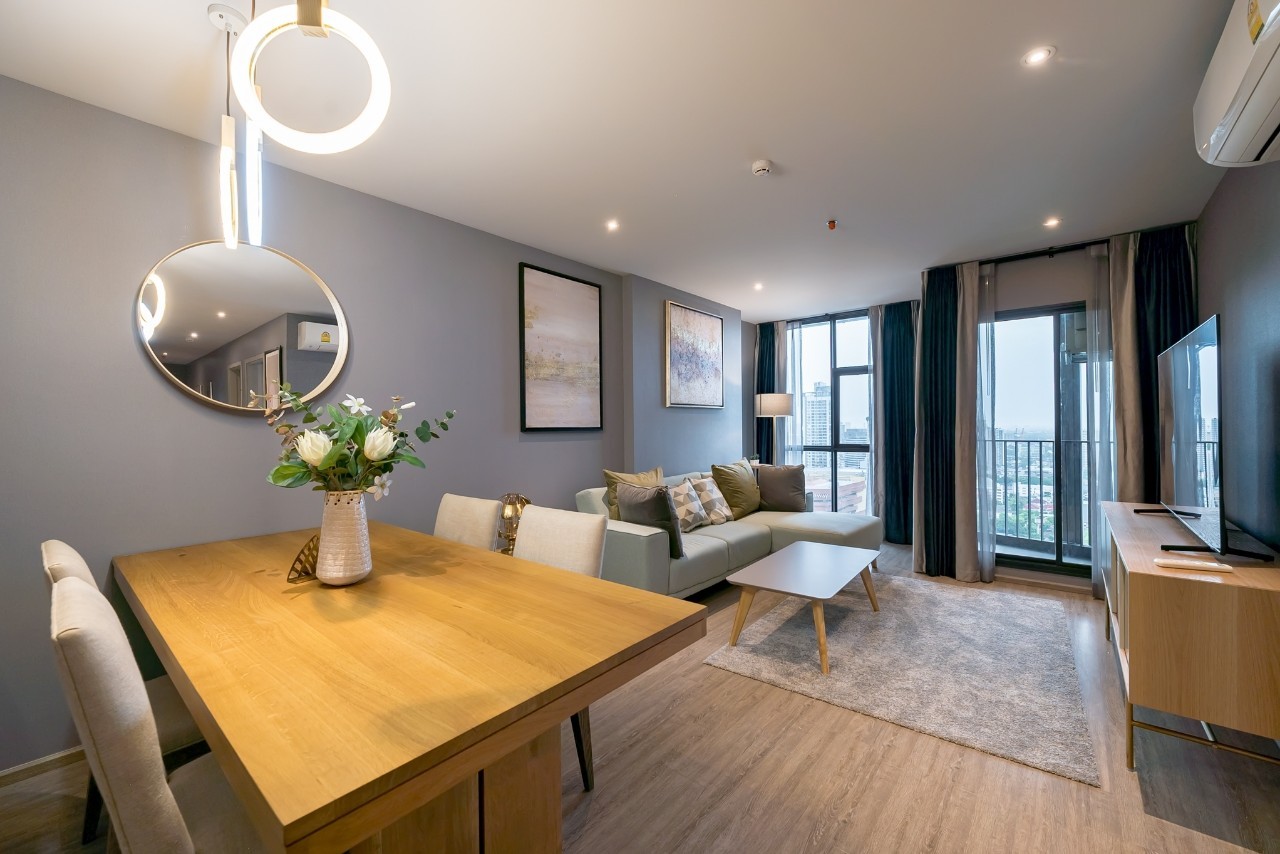 3-Bed Condo near BTS/MRT at Rhythm Ekkamai 6