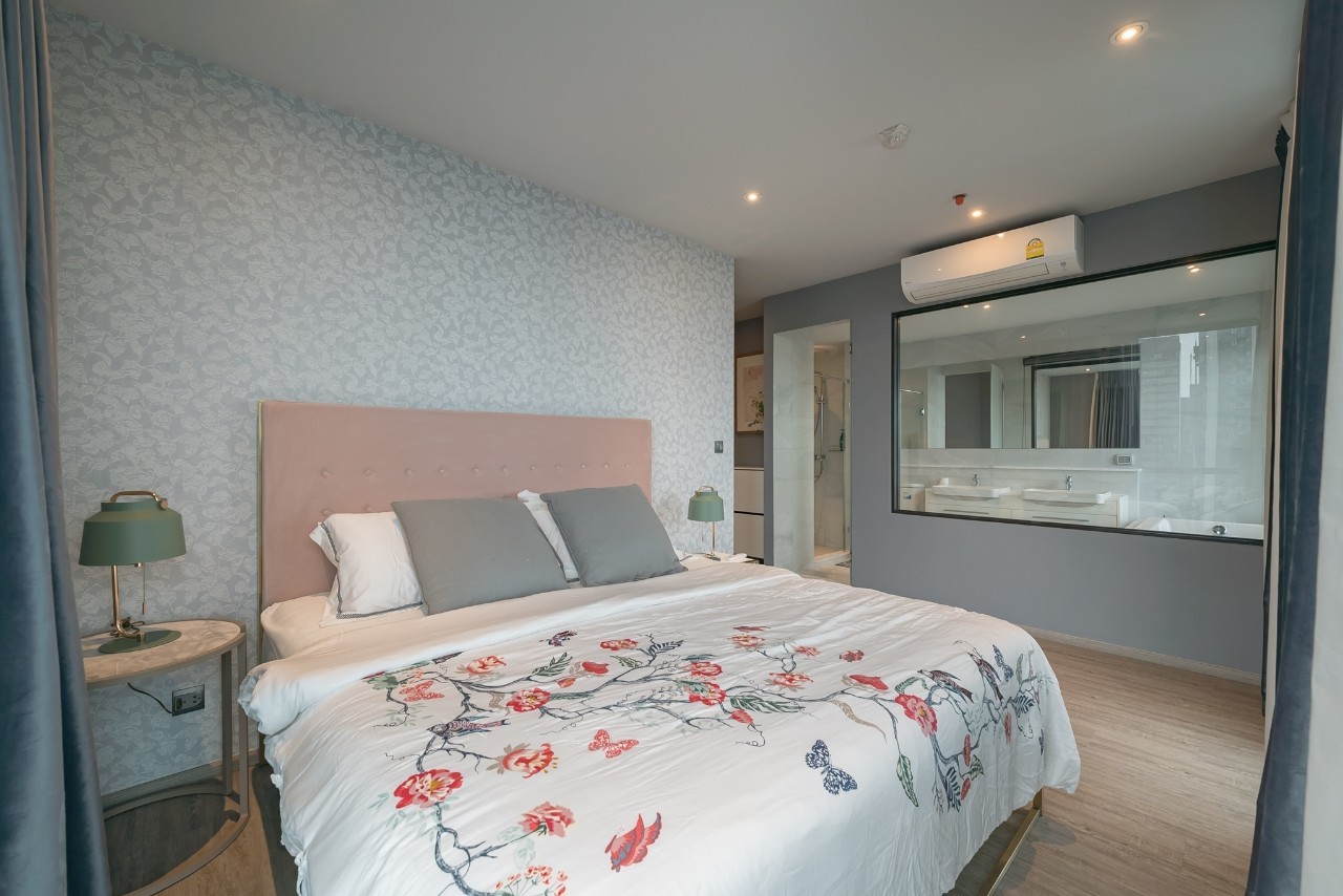 3-Bed Condo near BTS/MRT at Rhythm Ekkamai 9
