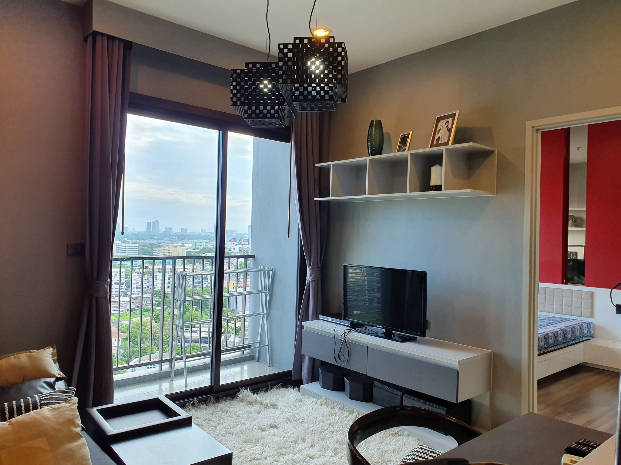 1-Bed Condo near BTS/MRT at WYNE Sukhumvit 2