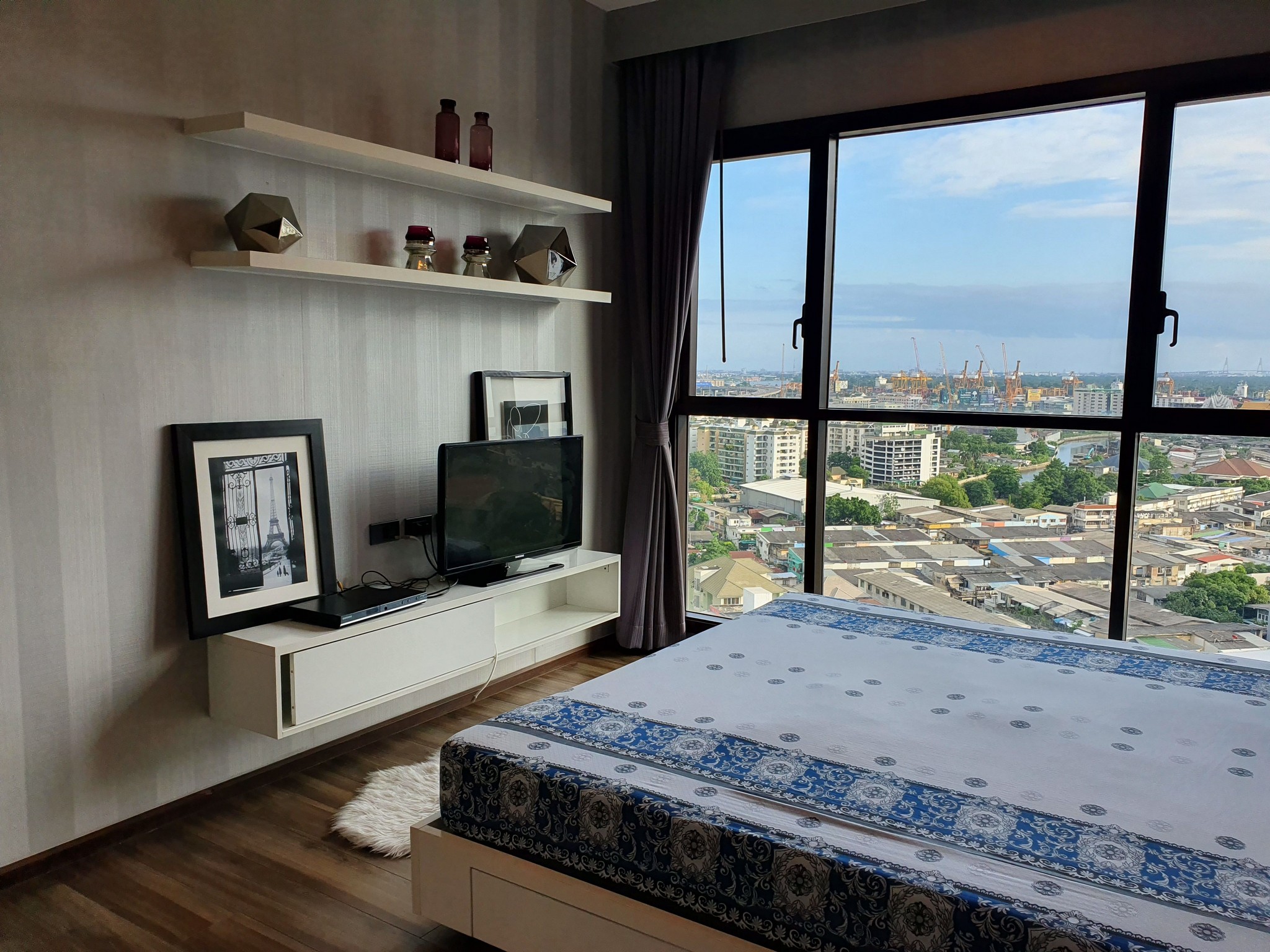 1-Bed Condo near BTS/MRT at WYNE Sukhumvit 4