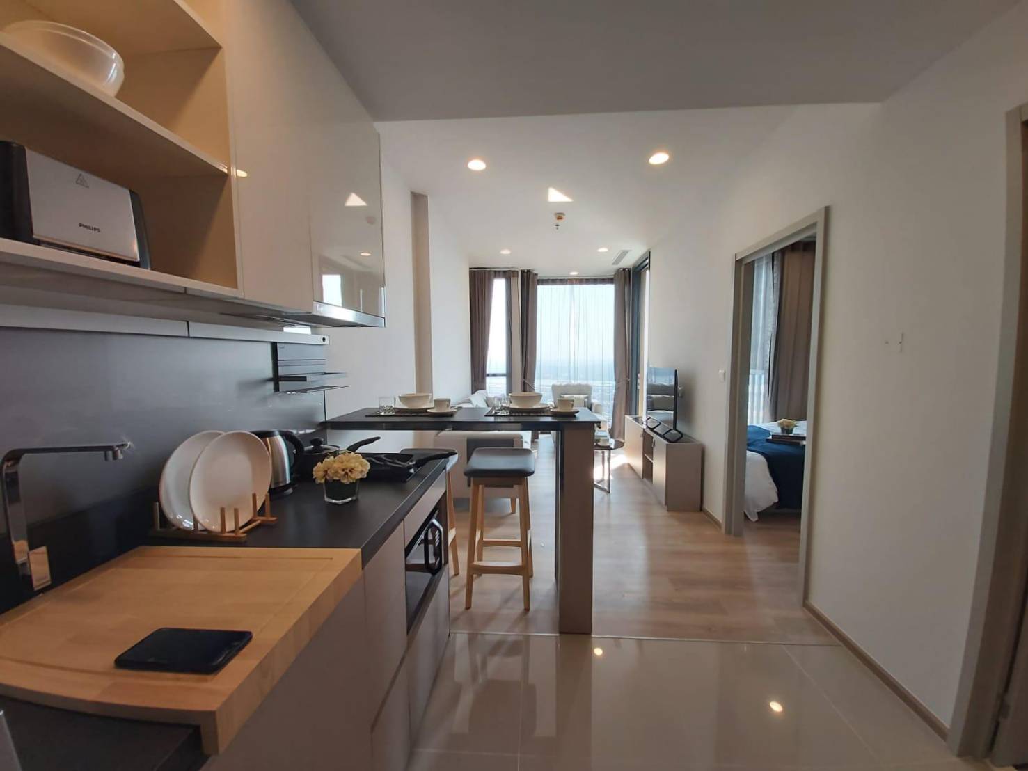 1-Bed Condo with Rooftop Pool at OKA HAUS Sukhumvit 36 4
