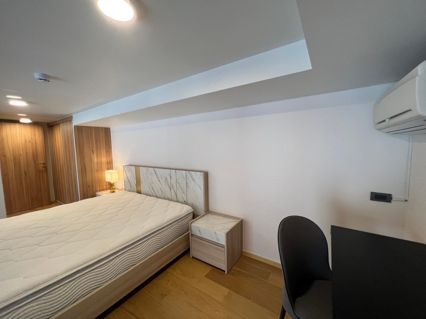 1-Bed Duplex near BTS/MRT at Siamese Exclusive Sukhumvit 31 5