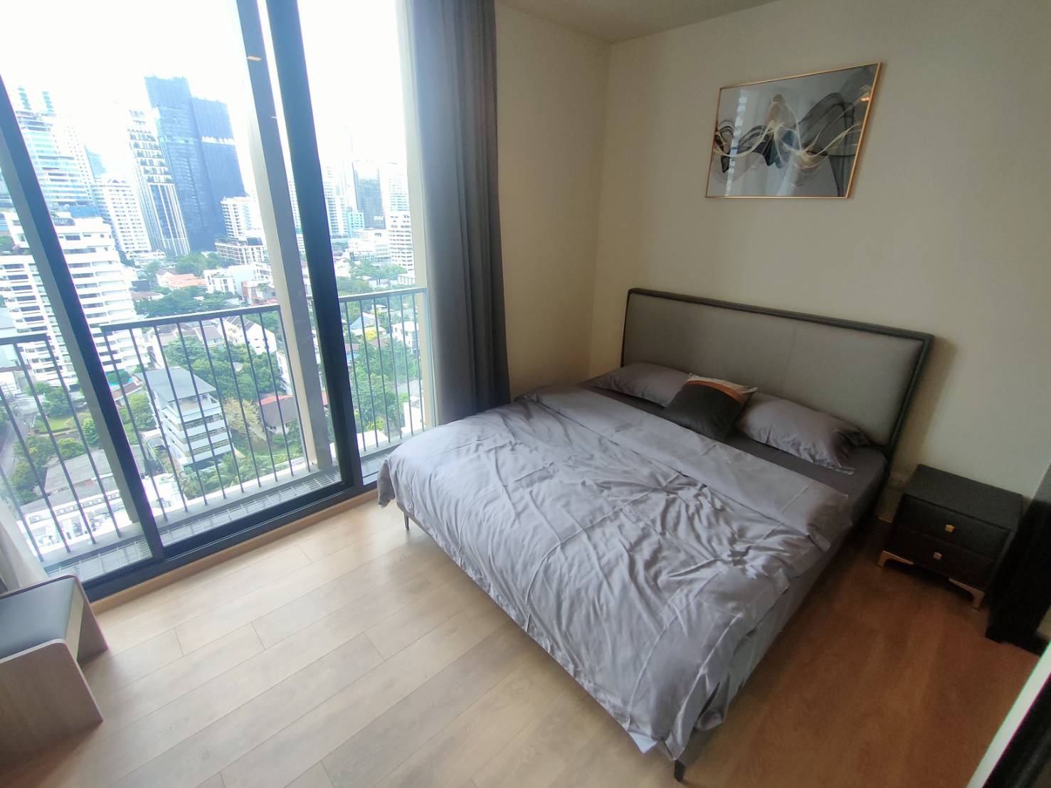 Condo Studio near the Park at Noble Around 33 4
