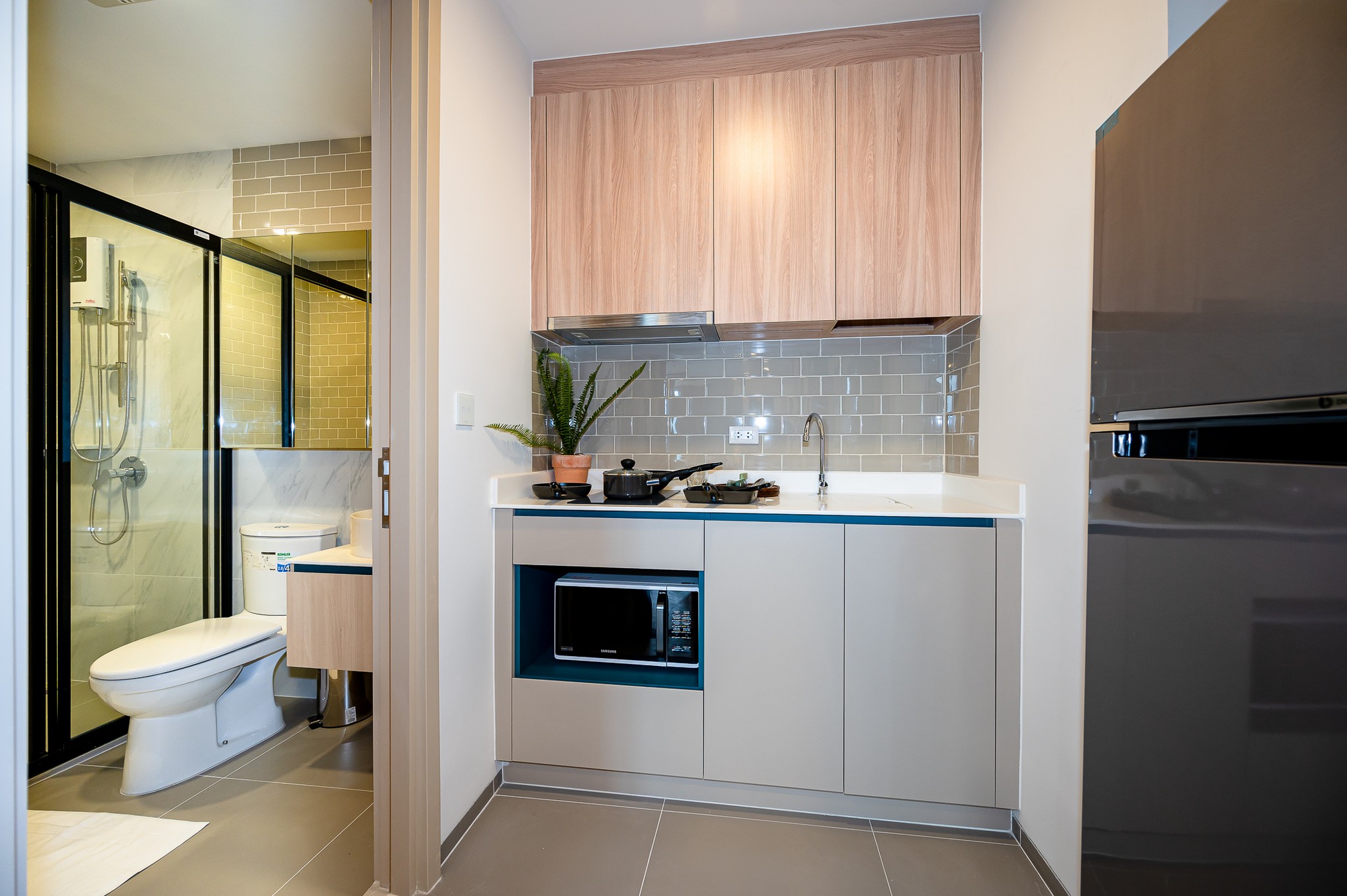 1-Bed Condo near BTS/MRT at XT Phayathai 8