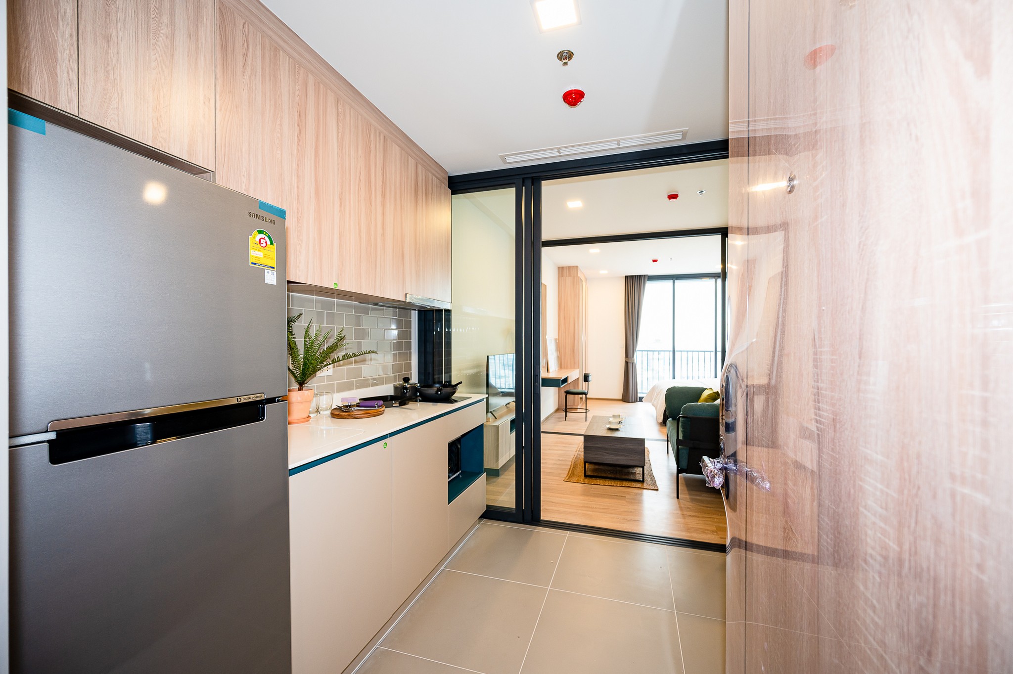 1-Bed Condo near BTS/MRT at XT Phayathai 8