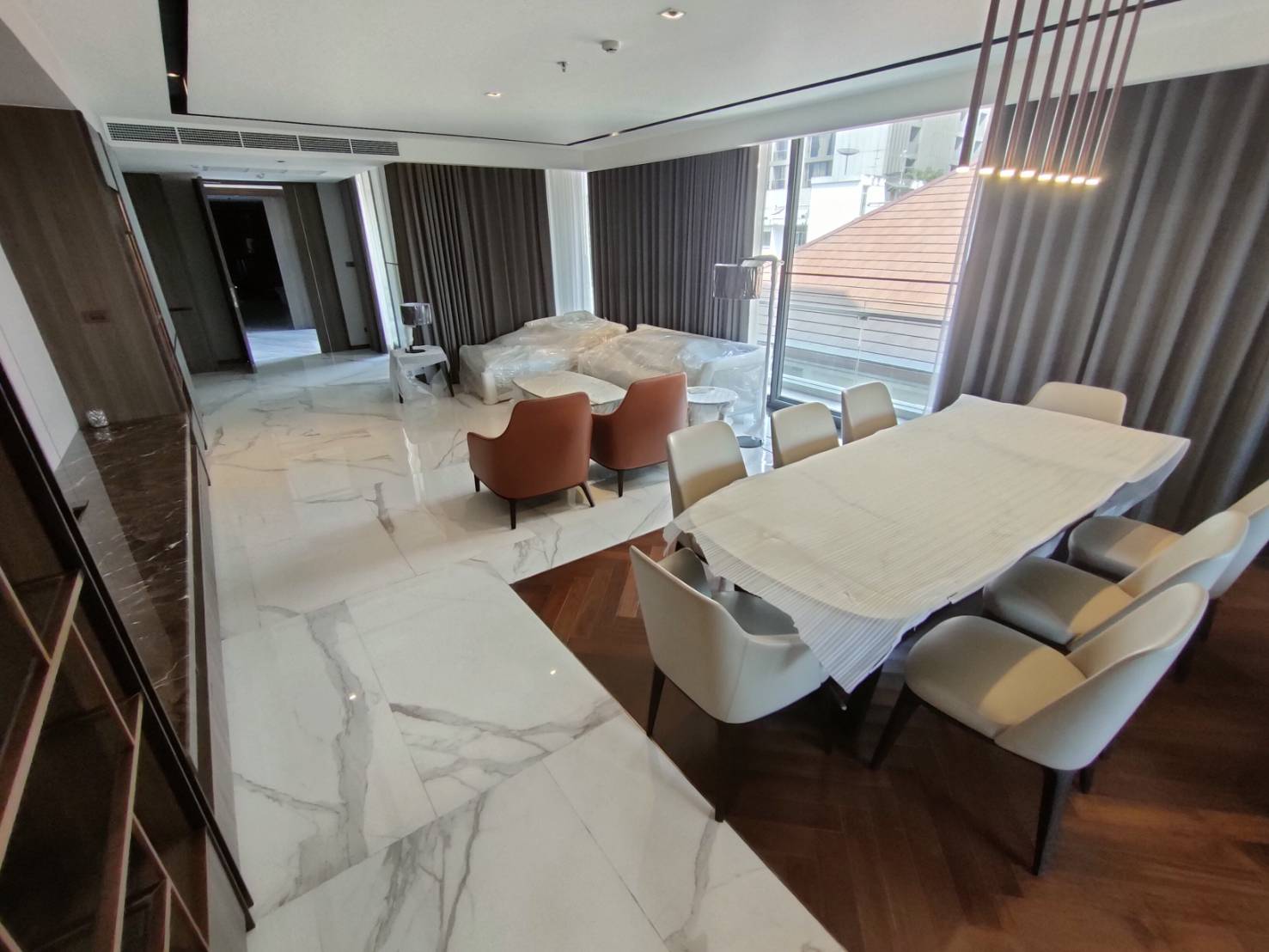 3-Bed Condo near BTS/MRT at Polaris Residence 2