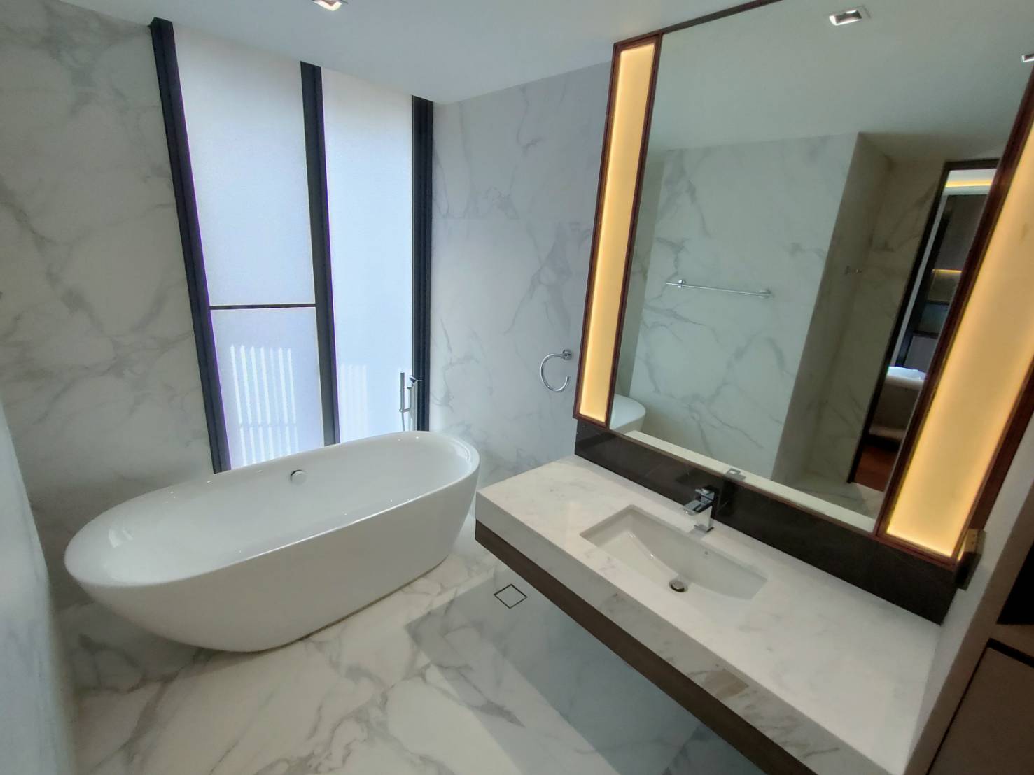 3-Bed Condo near BTS/MRT at Polaris Residence 12