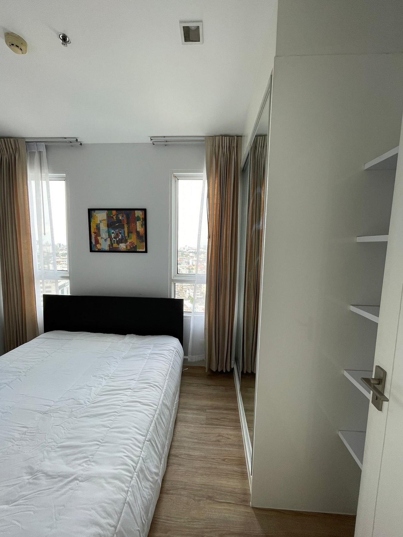 3-Bed Condo near BTS/MRT at the Bloom Sukhumvit 71 11