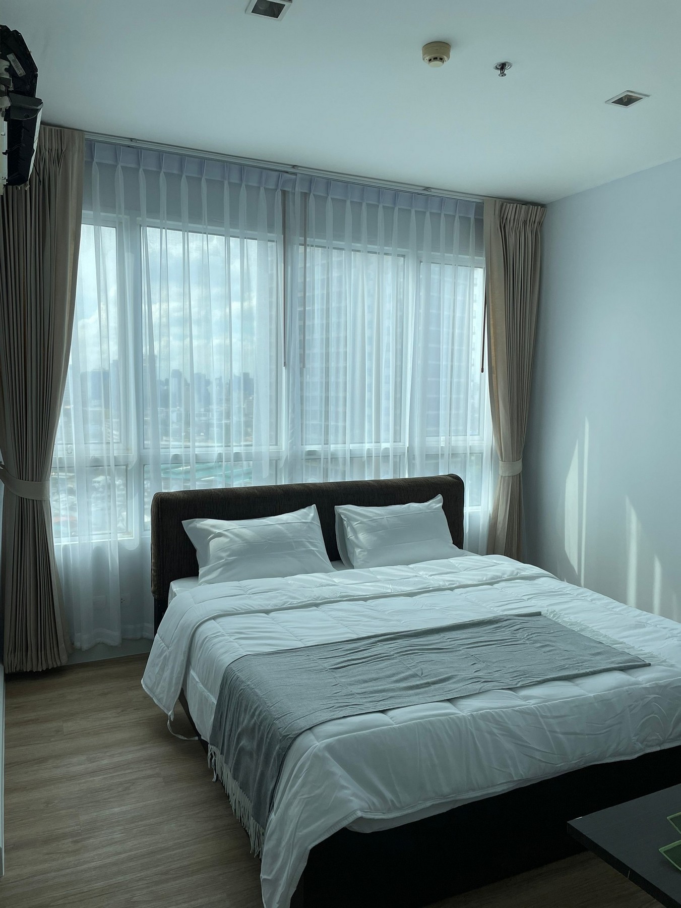 3-Bed Condo near BTS/MRT at the Bloom Sukhumvit 71 8