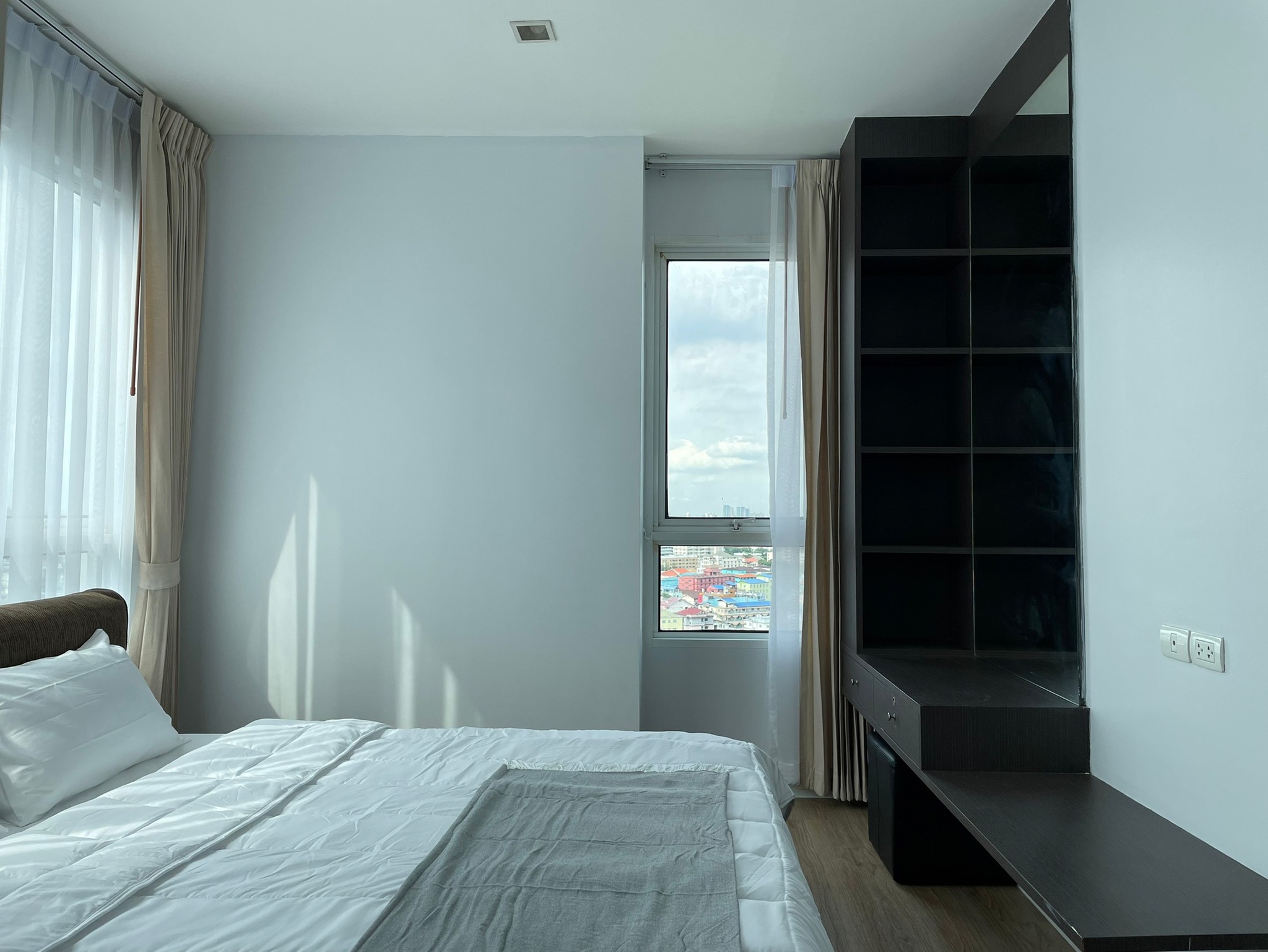 3-Bed Condo near BTS/MRT at the Bloom Sukhumvit 71 9