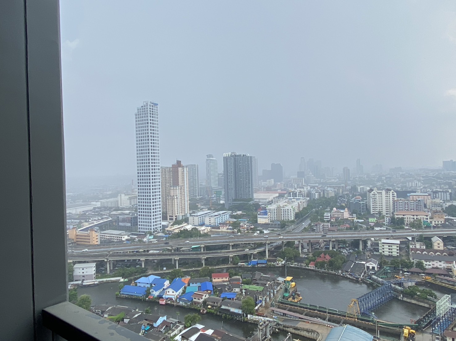 1-Bed Condo near BTS/MRT at Life Sukhumvit 48 18