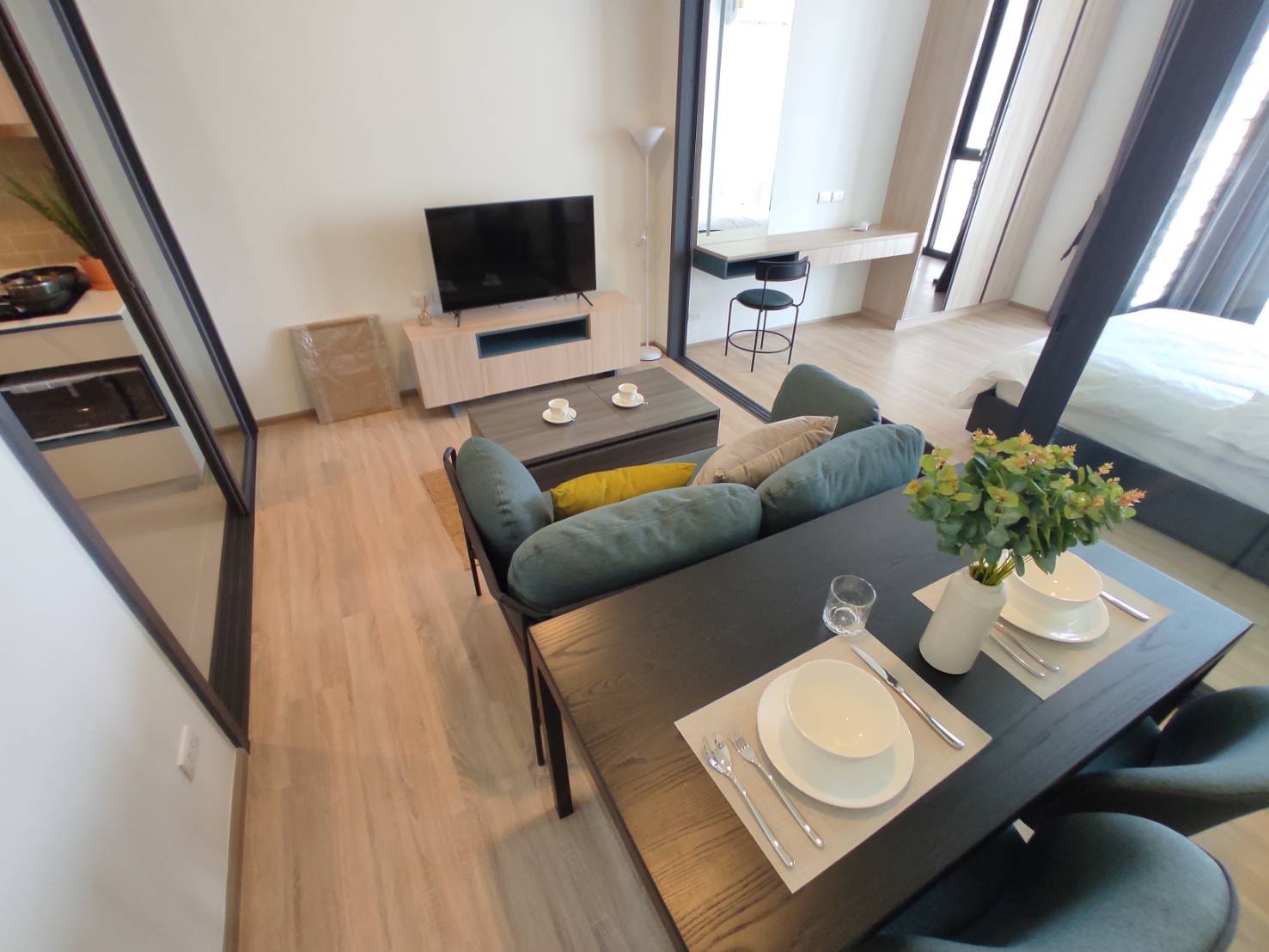 1-Bed Condo near BTS/MRT at XT Phayathai 2