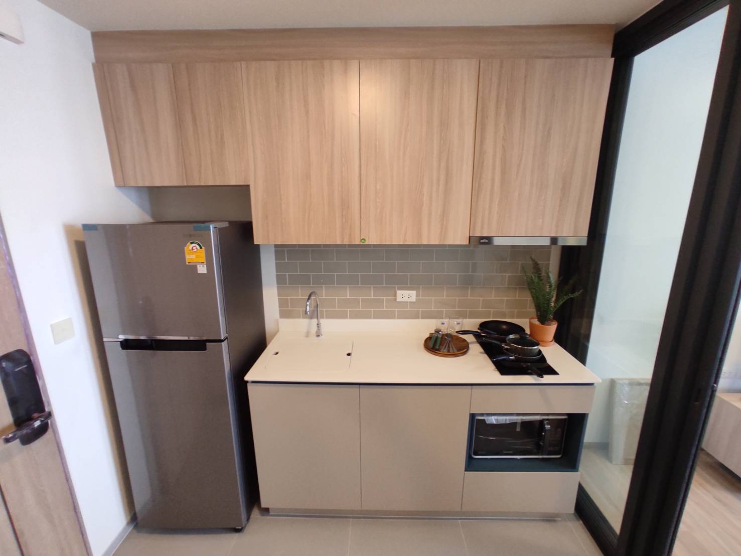 1-Bed Condo near BTS/MRT at XT Phayathai 3