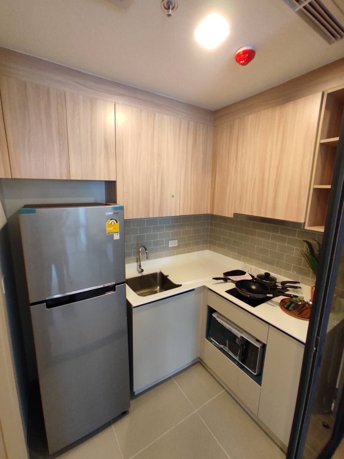 1-Bed Condo near BTS/MRT at XT Phayathai 4