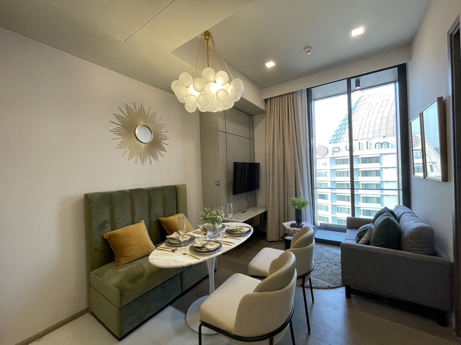 1-Bed Condo near the Park at Celes Asoke 2