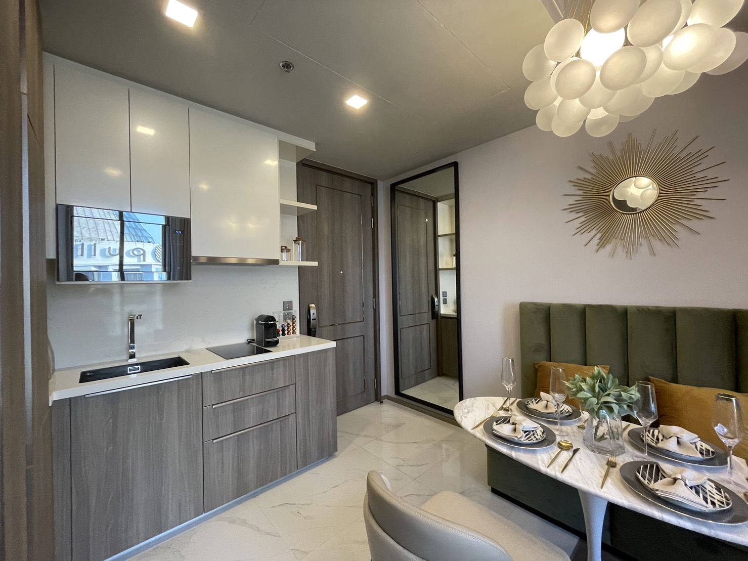 1-Bed Condo near the Park at Celes Asoke 3