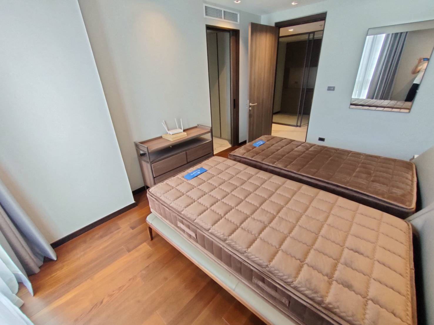 3-Bed Condo near BTS/MRT at Polaris Residence 16